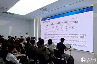 苏牙：梅西发现踢伪9没作用后和我说？胖子你在这我为你拉空间